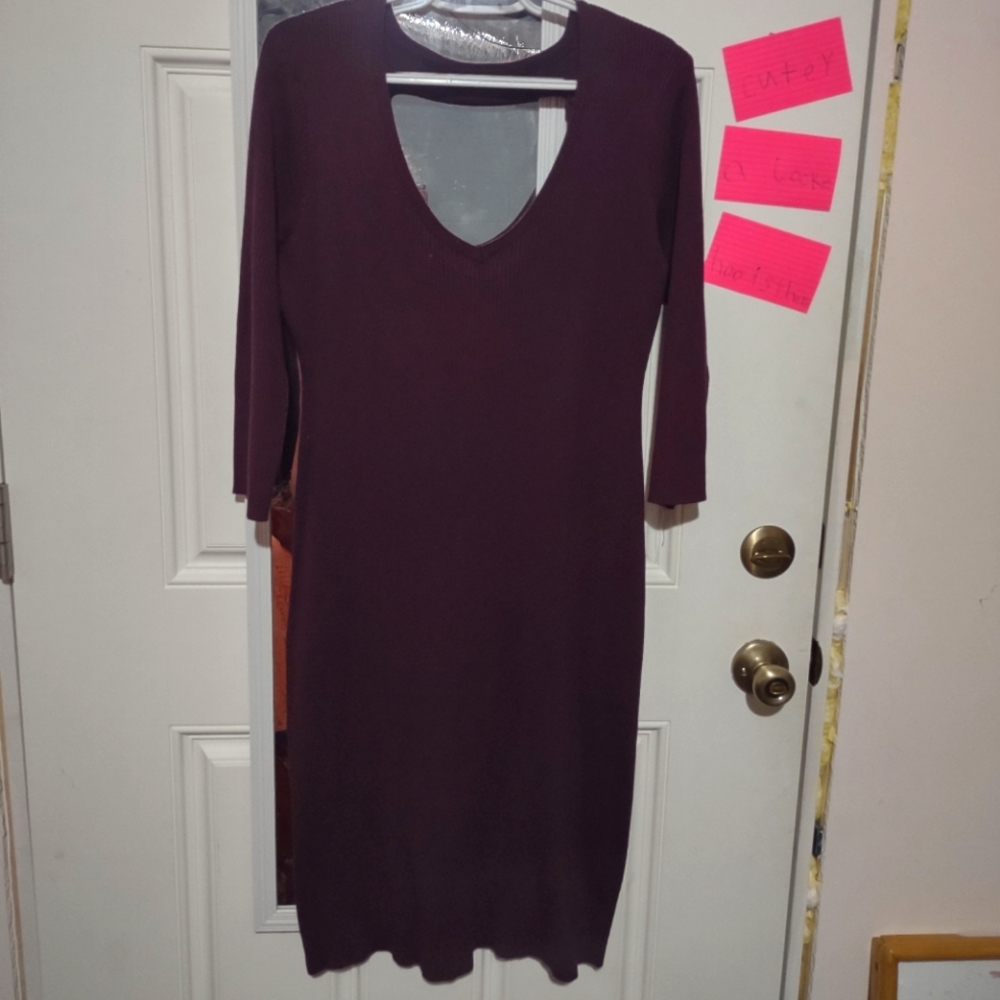 No boundaries XXL burgundy keyhole bodycon dress